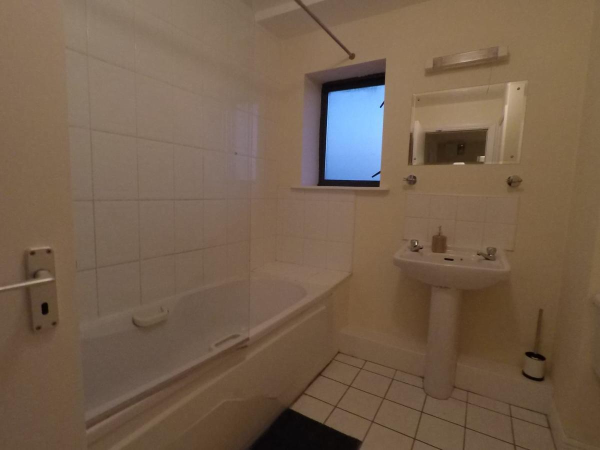 The Sentinel Tower Airport Apartments Ballymun Ngoại thất bức ảnh
